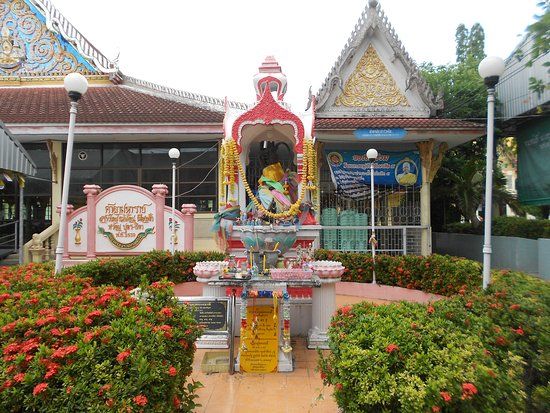 Wat Lat Krabang